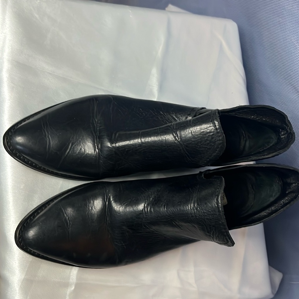 STEVE MADDEN "Austin" Ankle Boots